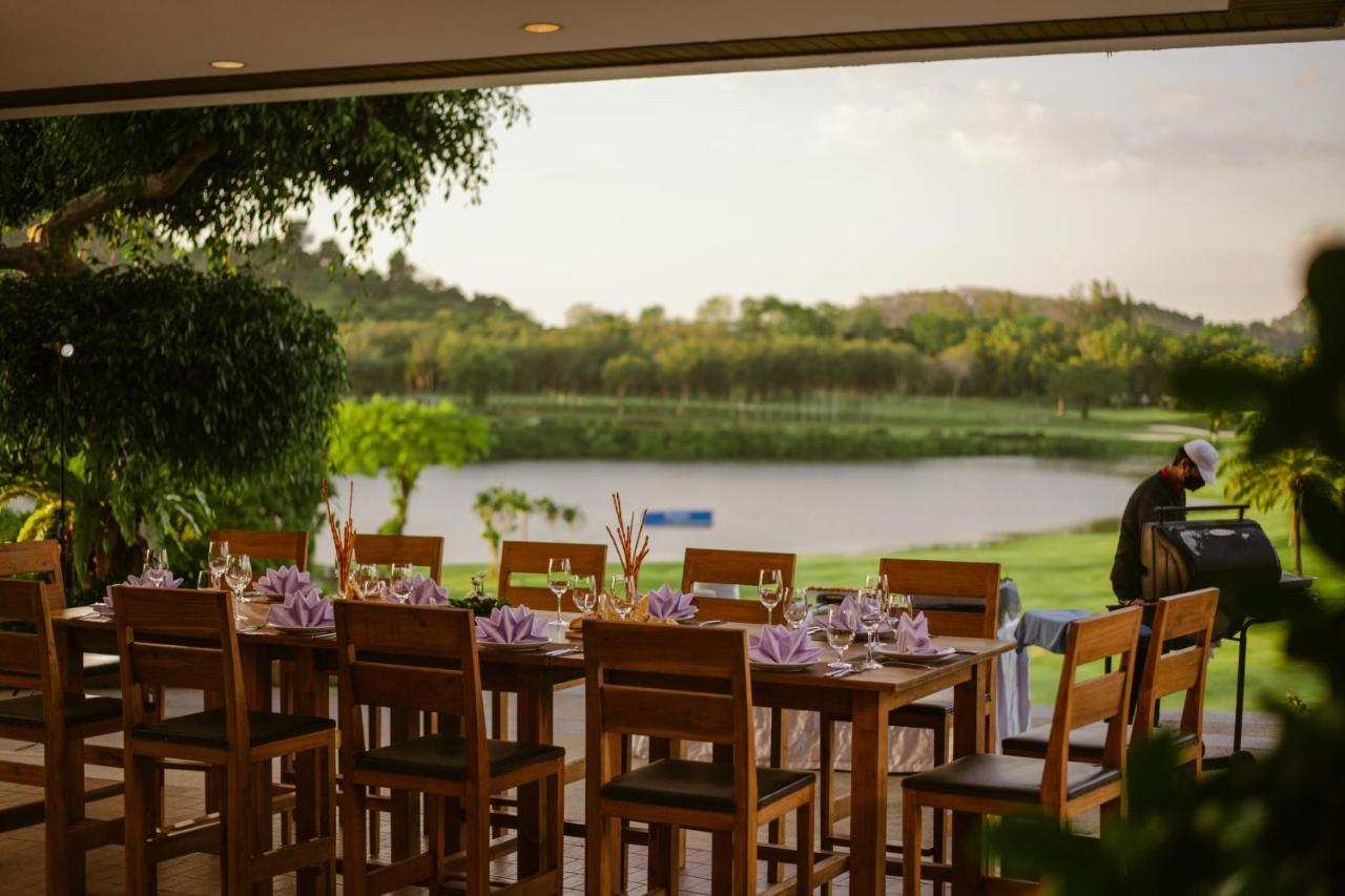Blue Canyon Country Club Mai Khao Exterior foto