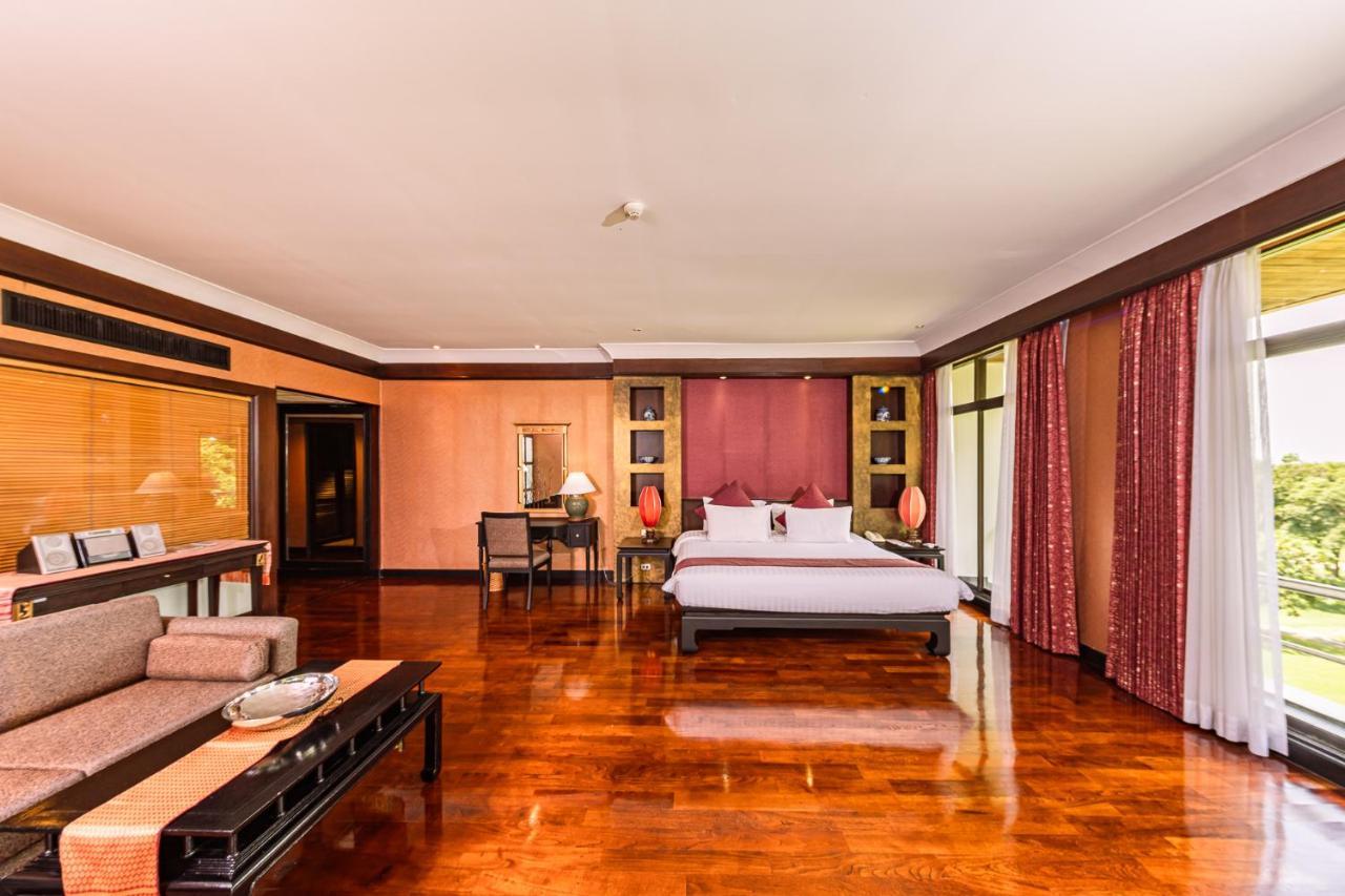 Blue Canyon Country Club Mai Khao Exterior foto