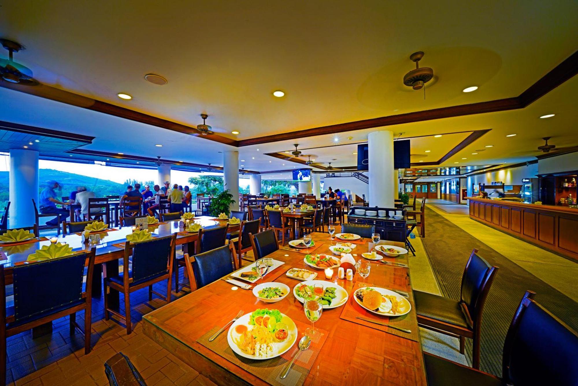 Blue Canyon Country Club Mai Khao Exterior foto